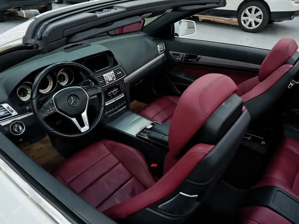 MERCEDES-BENZ E CLASS