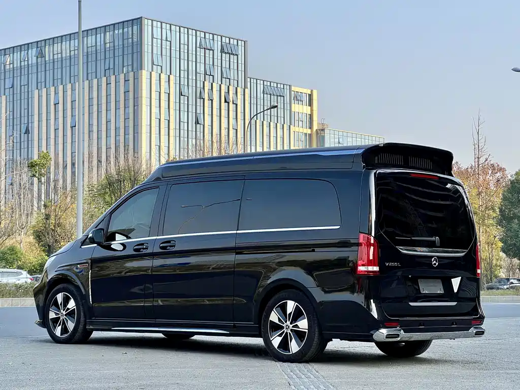 Mercedes-Benz V-Class V 2022 V 260 L Luxury