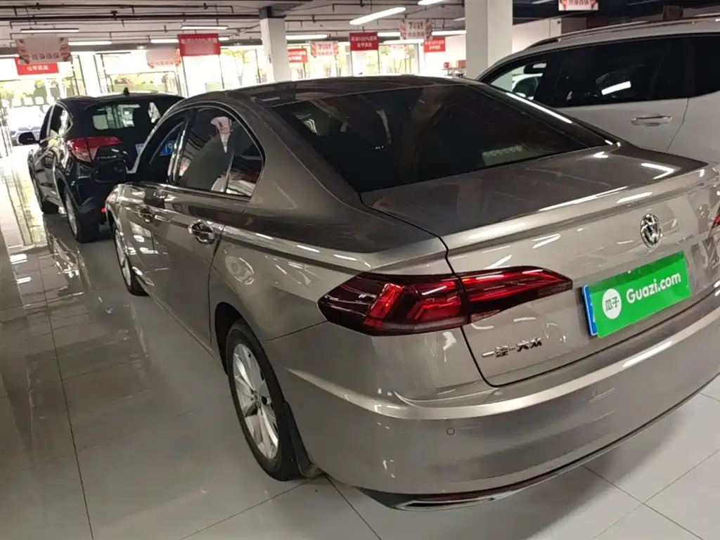 Volkswagen Bora 2020 1.5L AT Elite