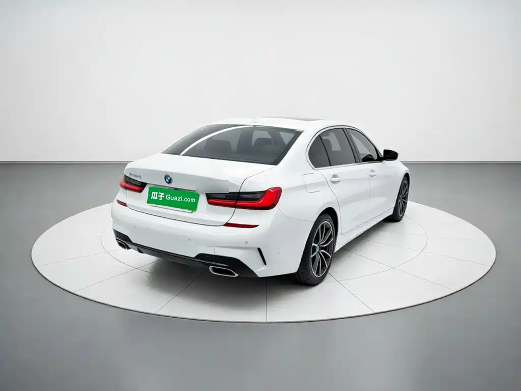 BMW 3 Series — миниатюра 4