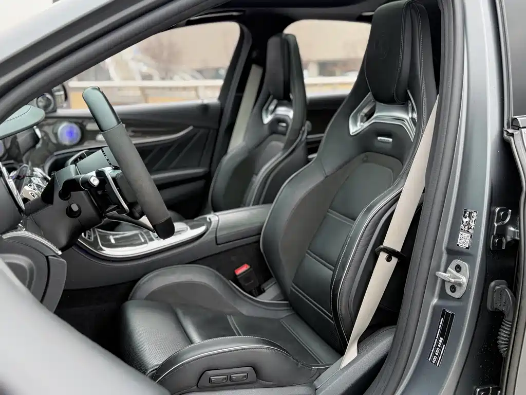 MERCEDES-BENZ E CLASS AMG