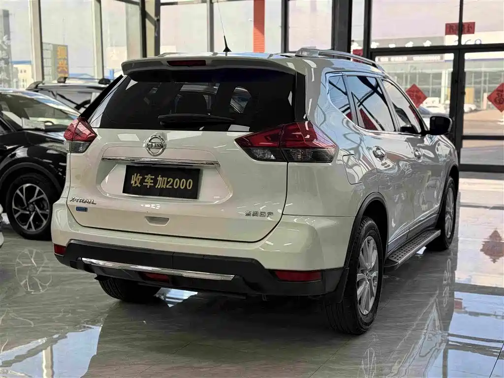 Nissan X-Trail — миниатюра 8