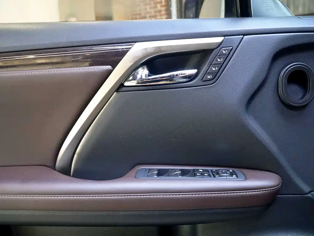 Lexus RX 2021 300