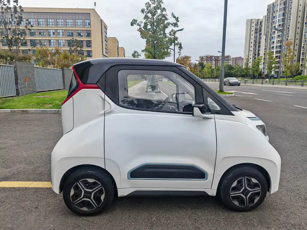 Wuling Nano EV — миниатюра 11