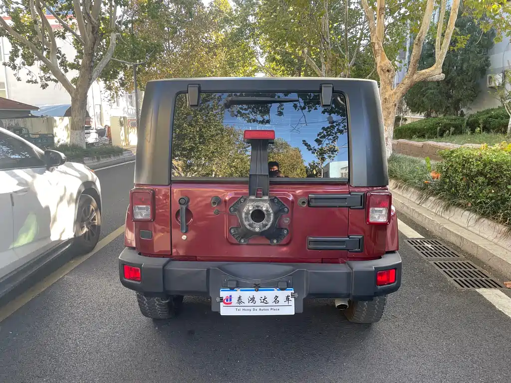 Jeep Wrangler — миниатюра 5