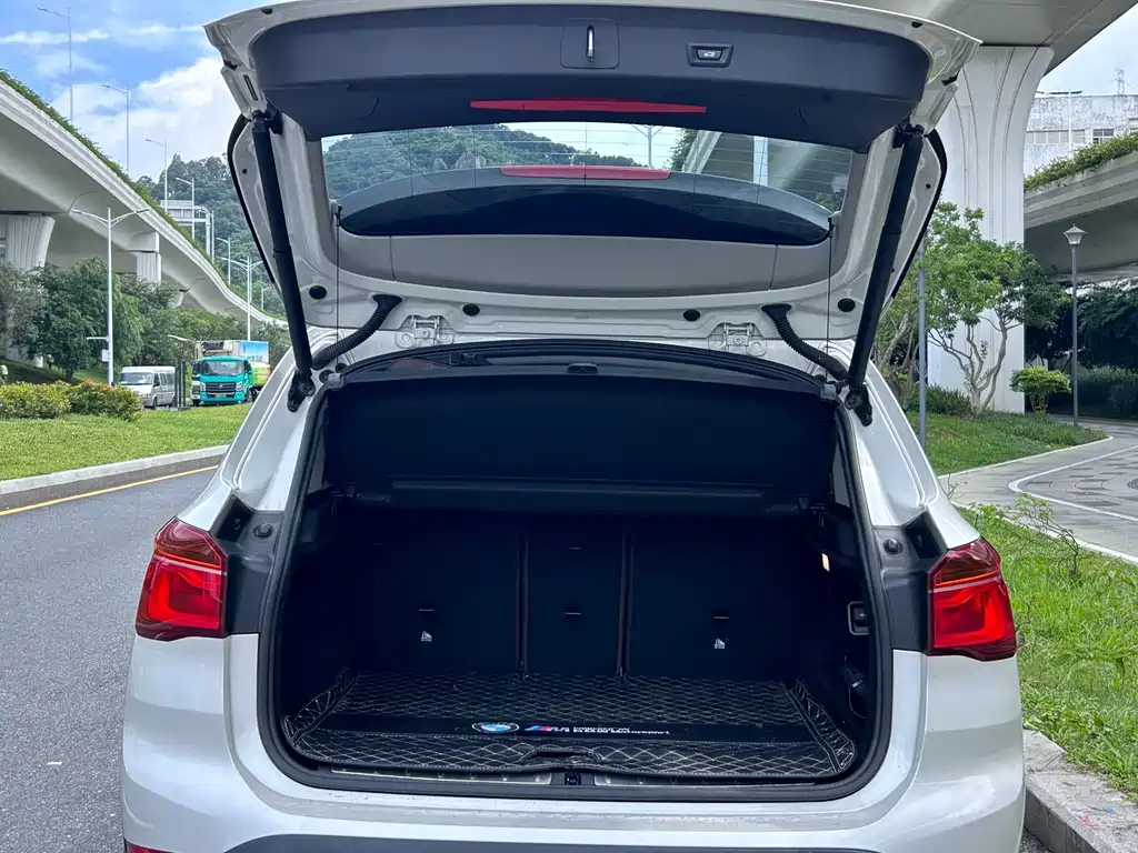 BMW X1 New Energy — миниатюра 16