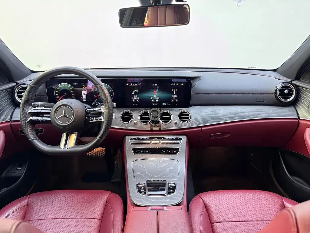 MERCEDES-BENZ E CLASS