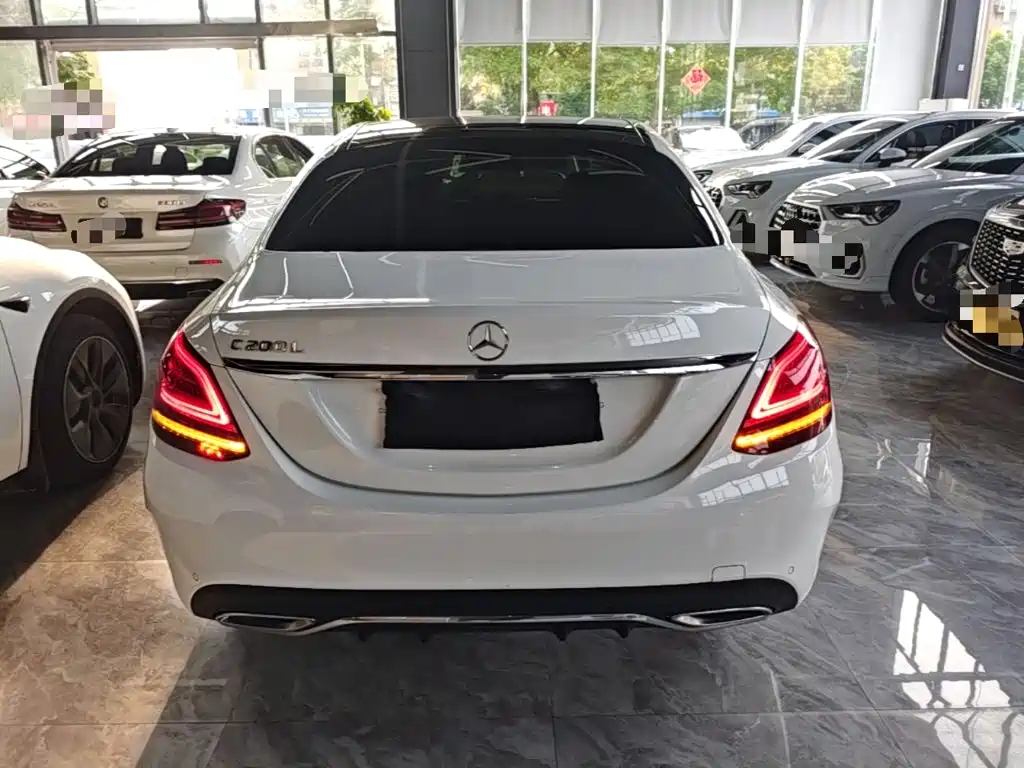 Mercedes-Benz C-Class — миниатюра 4