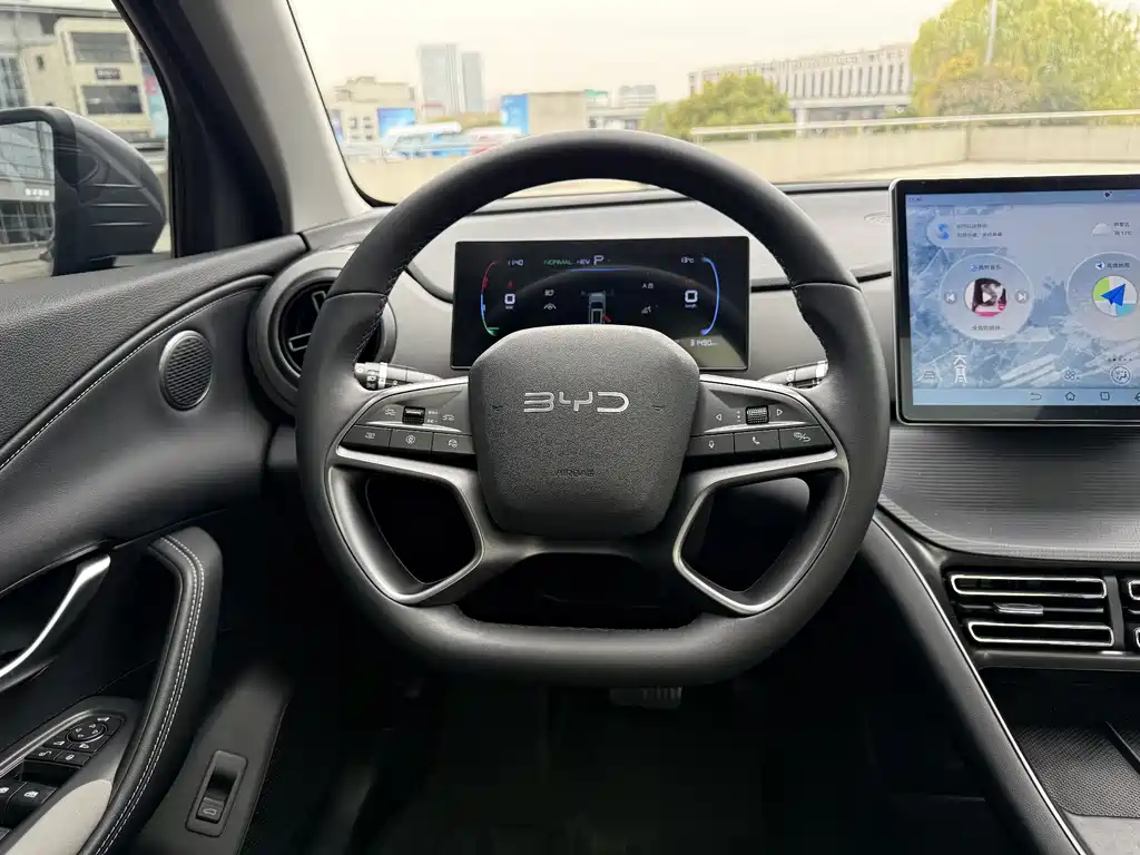 BYD SEA LION 05 DM I