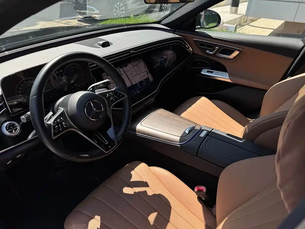Mercedes-Benz E-Class E 2024 E 350 e L