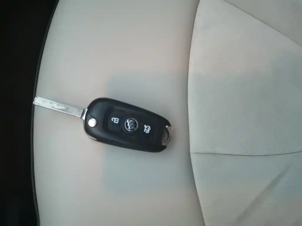 Buick Verano — миниатюра 9