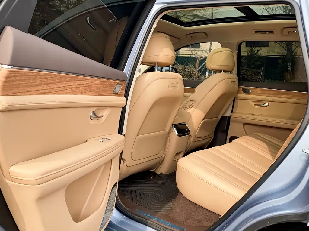 AITO ASK THE WORLD M7