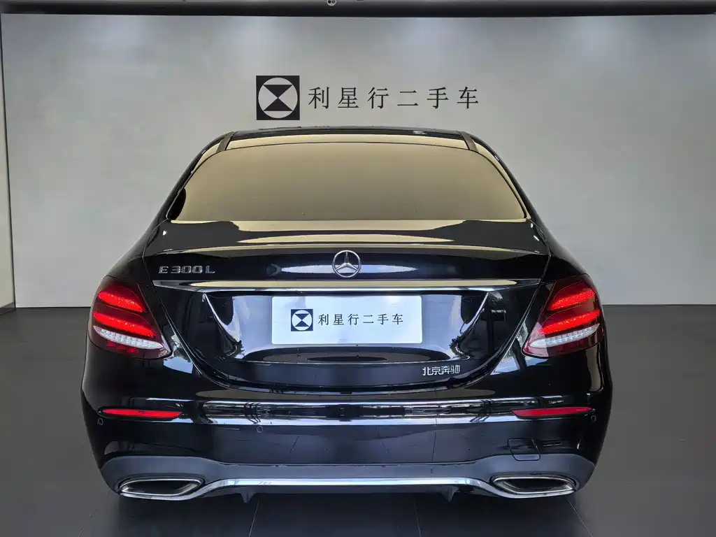 Mercedes-Benz E-Class — миниатюра 5