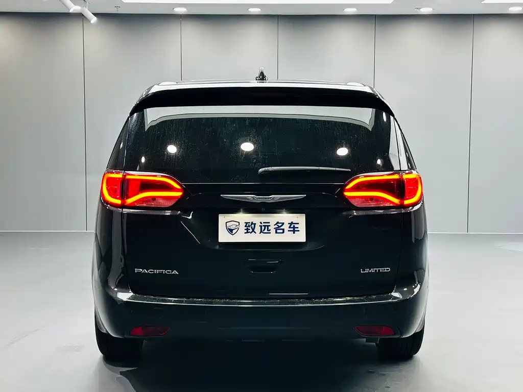 Chrysler Grand Voyager (Import) — миниатюра 5