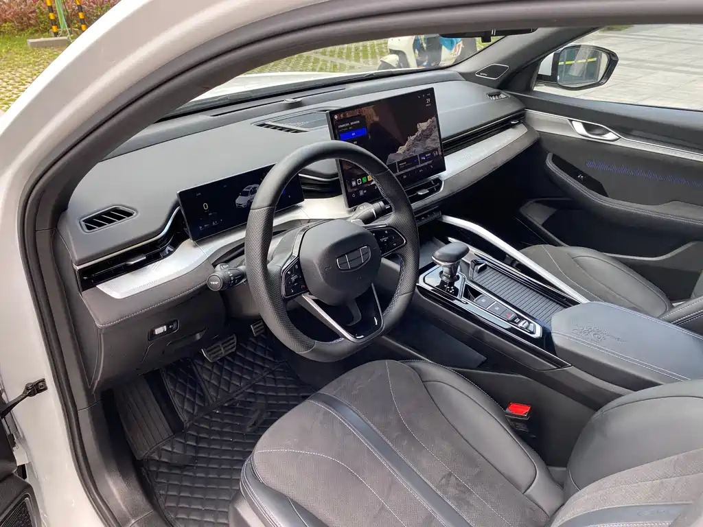 Geely Preface 2025 2.0TD