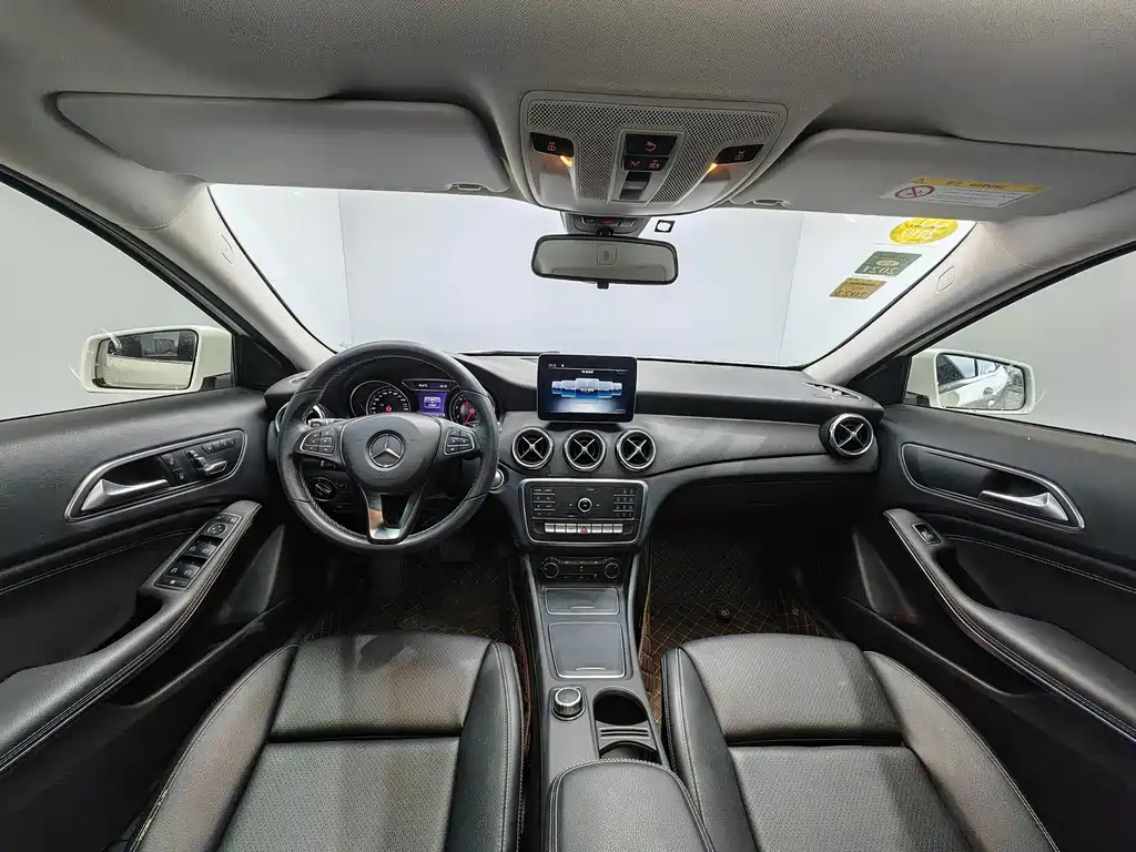 Mercedes-Benz GLA — миниатюра 10