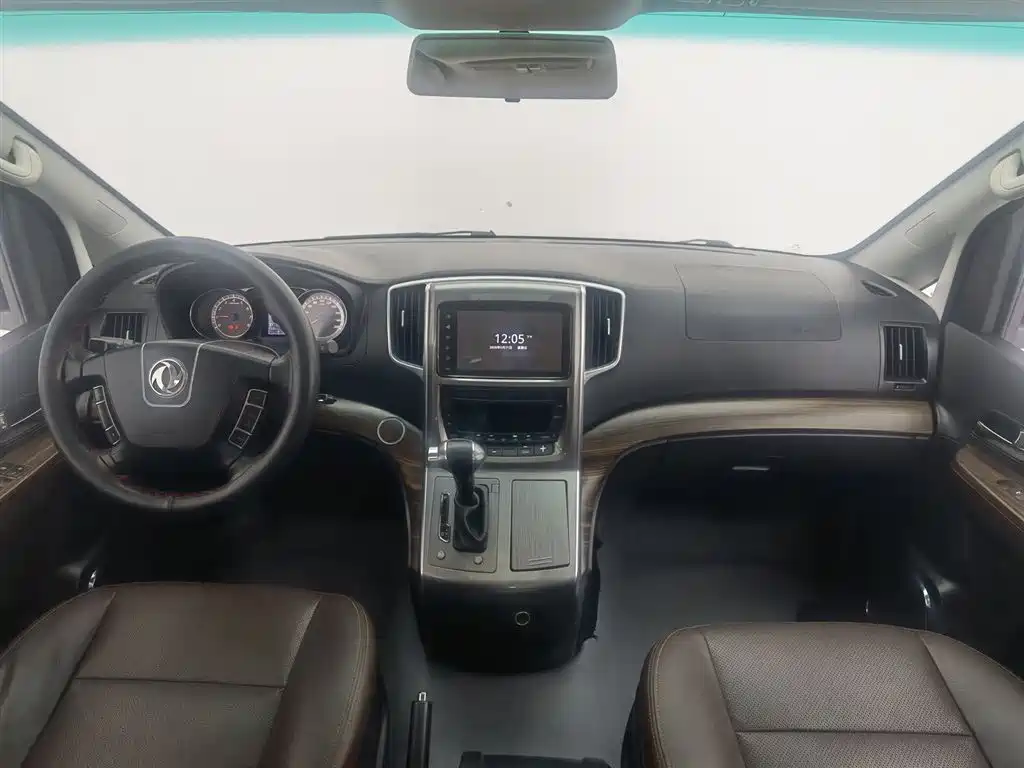 Dongfeng CM7 2018 2.0T AT Premium