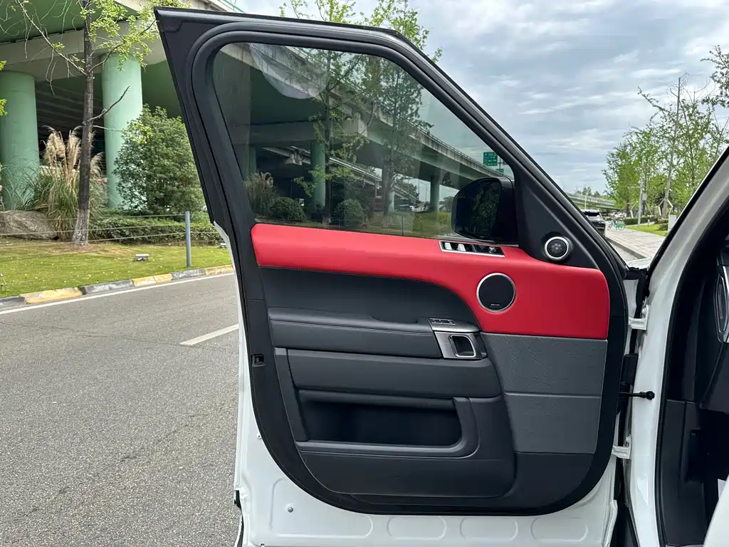 Land Rover Range Rover Sport 2020 3.0 L6 HSE DYNAMIC