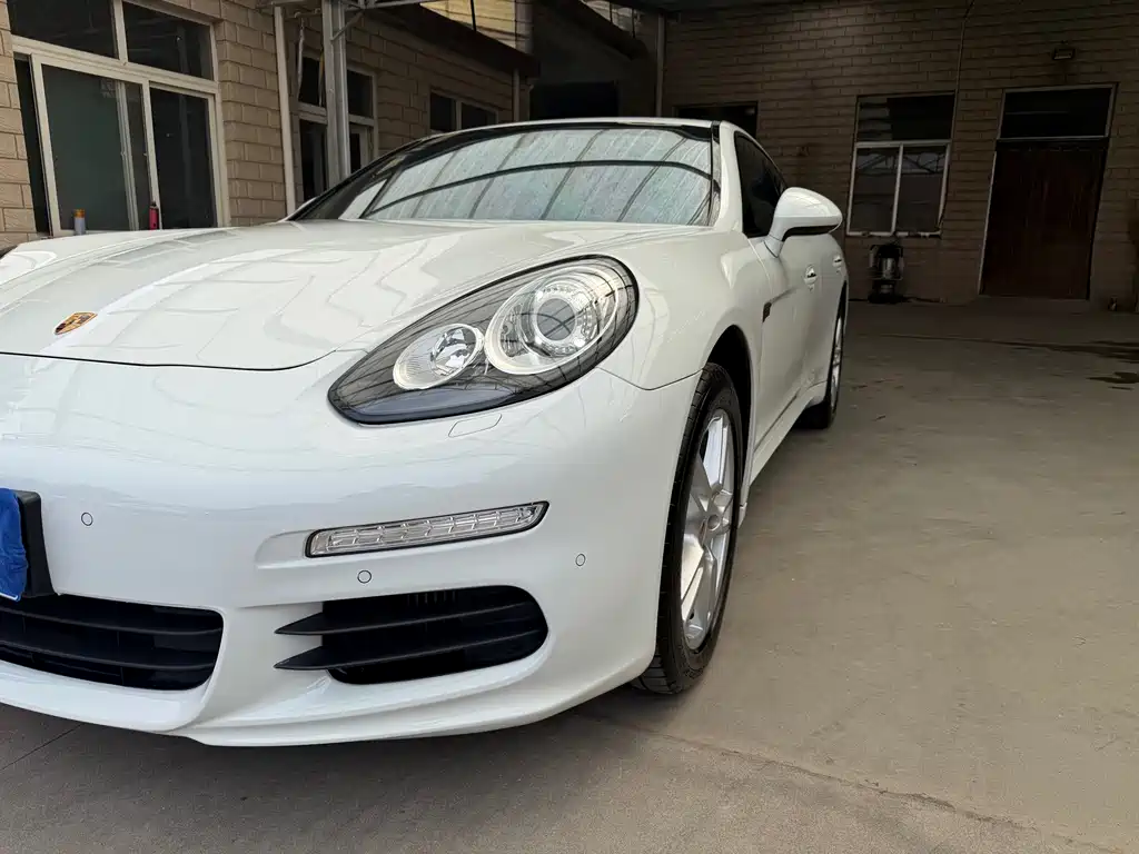 Porsche Panamera — миниатюра 3