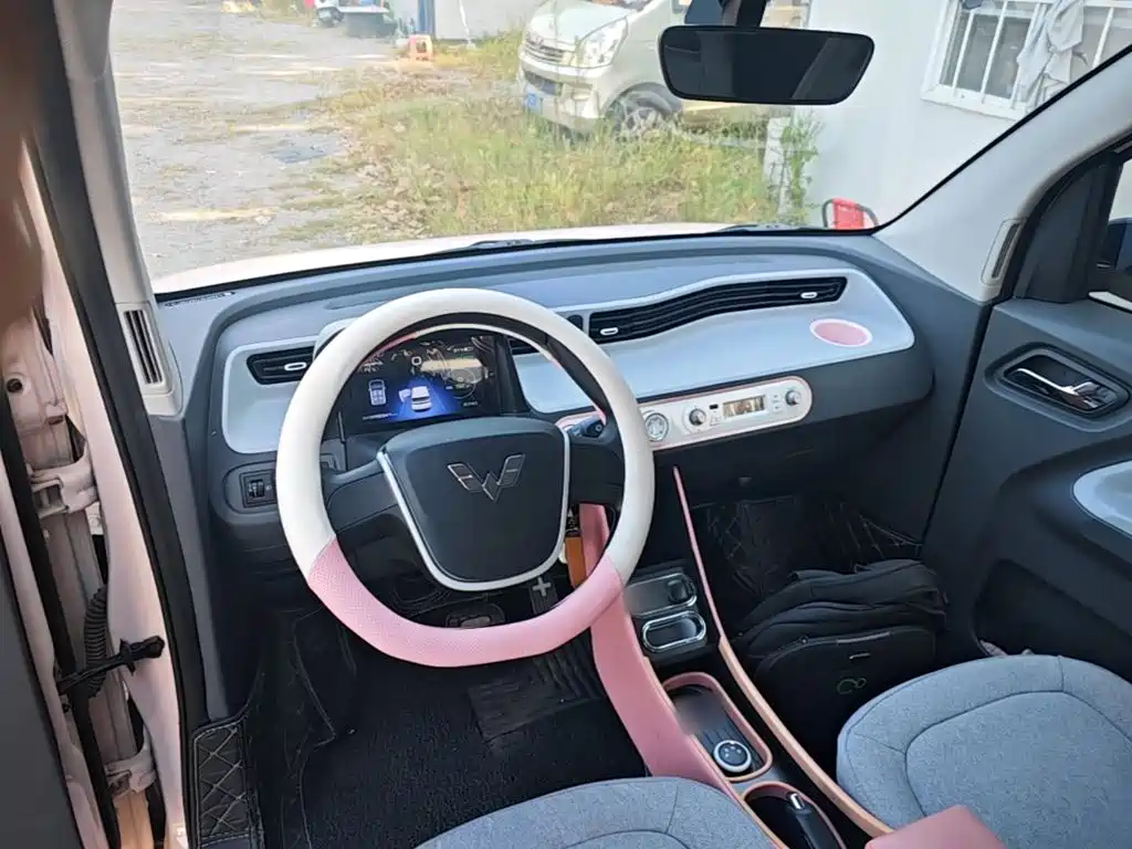 Wuling MINIEV — миниатюра 10