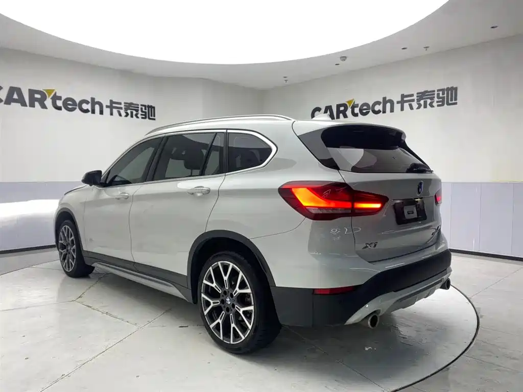 BMW X1 2022 xDrive25Li Premium