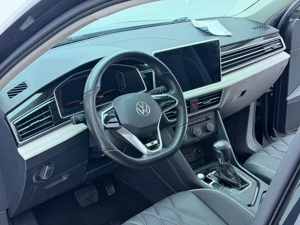 Volkswagen Tiguan L — миниатюра 6