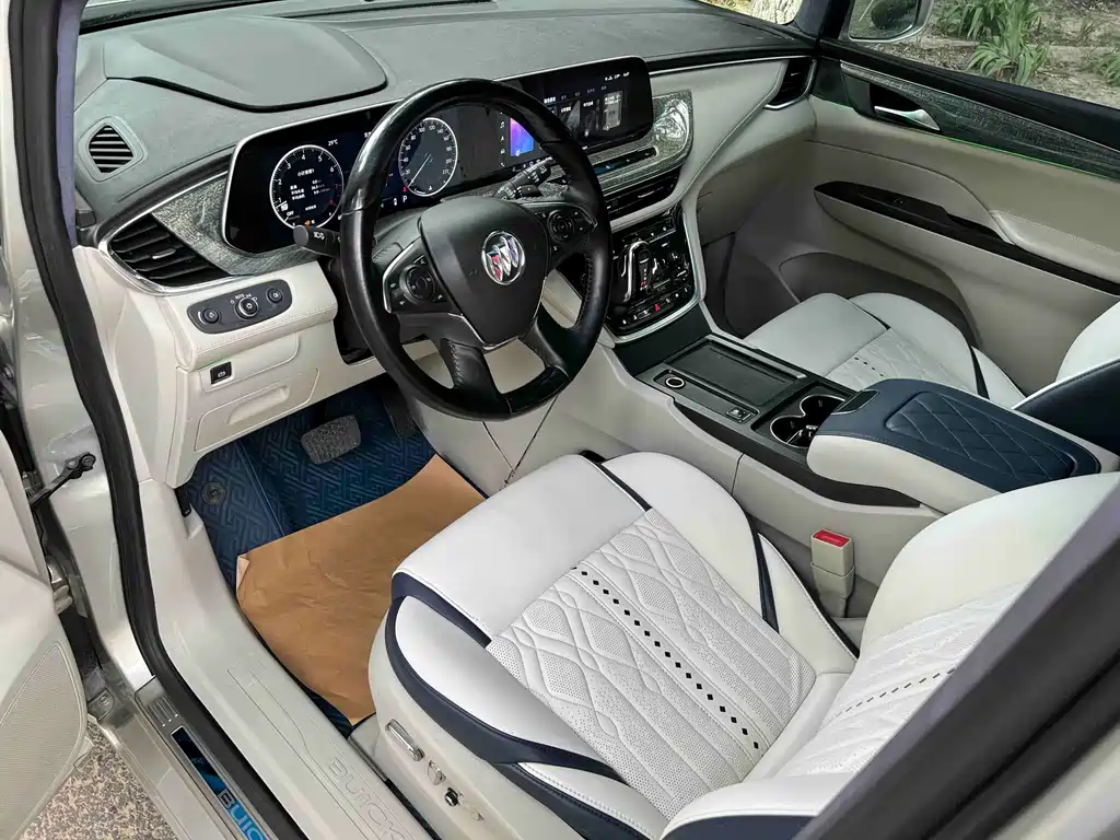 Buick GL8 — миниатюра 5