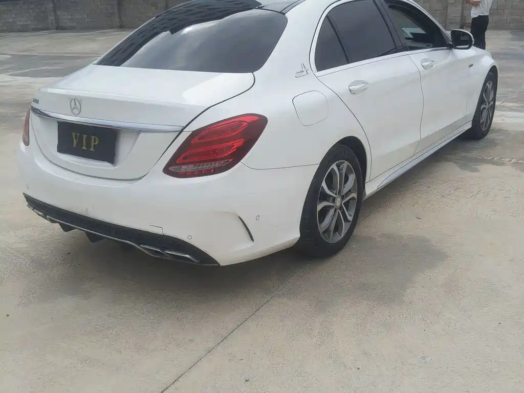 Mercedes-Benz C-Class — миниатюра 6