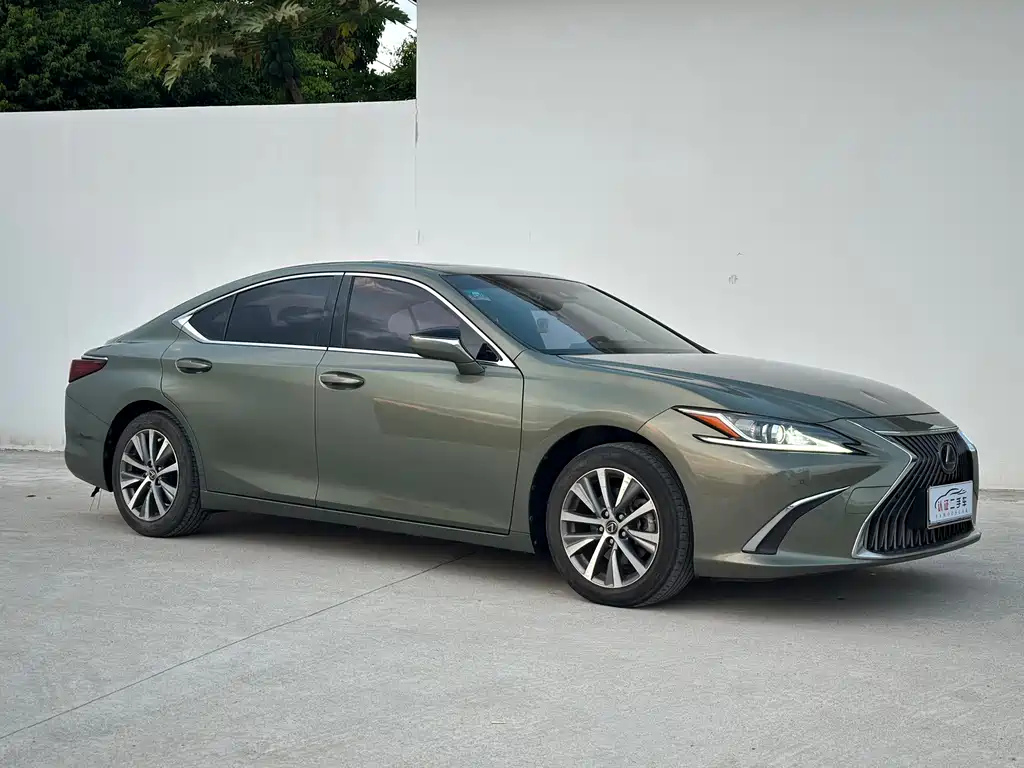 Lexus ES — миниатюра 3