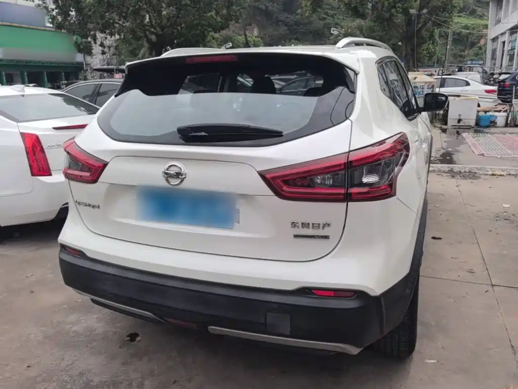Nissan Qashqai — миниатюра 6