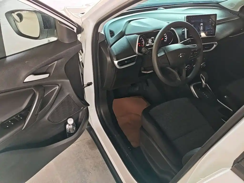 Chevrolet Trax — миниатюра 16