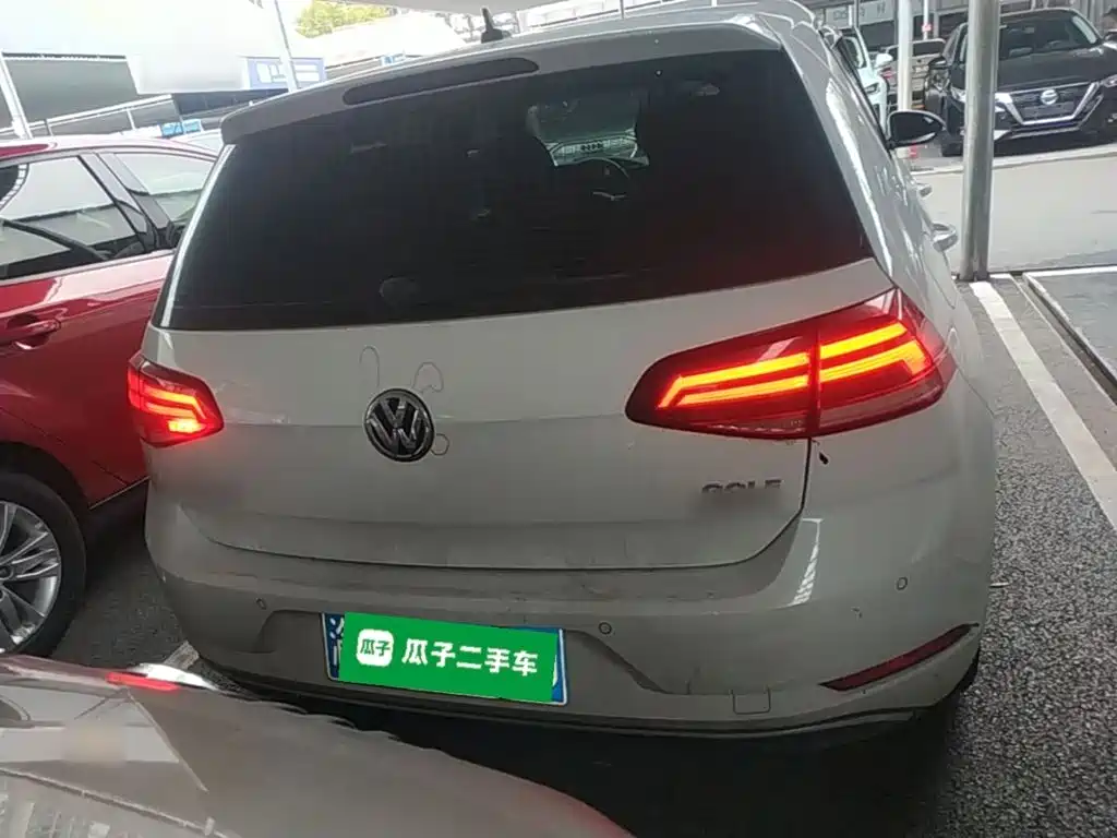Volkswagen Golf — миниатюра 6