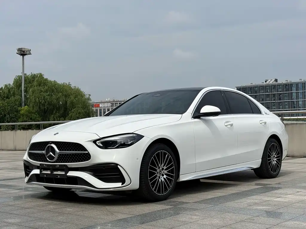Mercedes-Benz C-Class — миниатюра 3