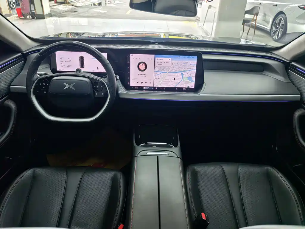 XPeng P7 — миниатюра 6