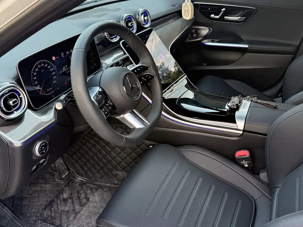 Mercedes-Benz C-Class — миниатюра 5