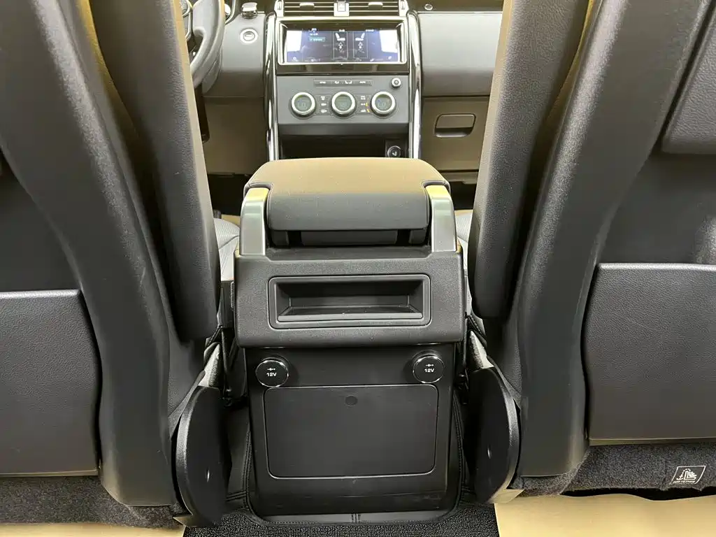 Land Rover Discovery — миниатюра 30