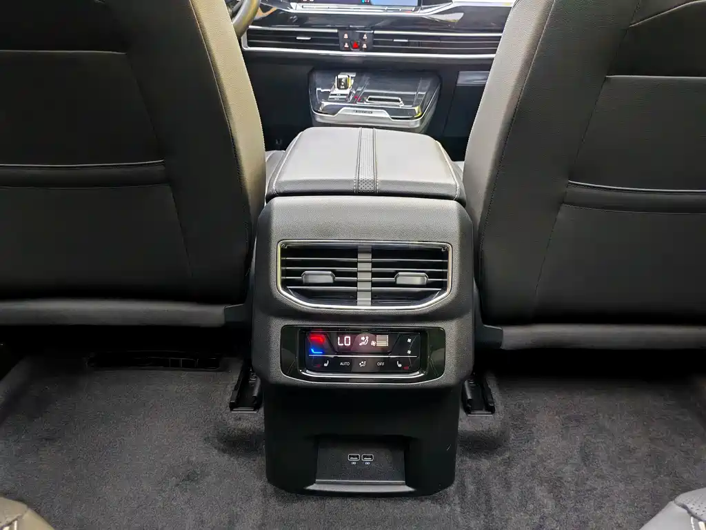 Volkswagen Talagon — миниатюра 14