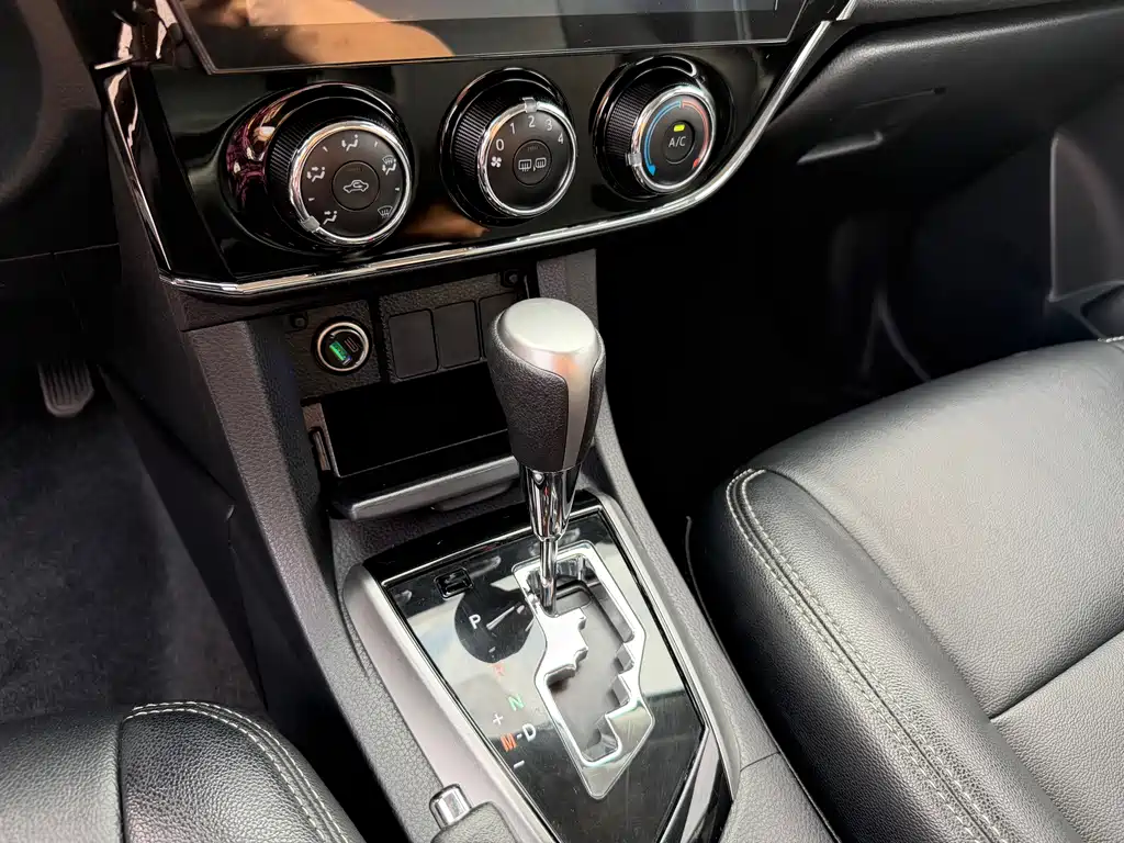 Toyota Corolla — миниатюра 12