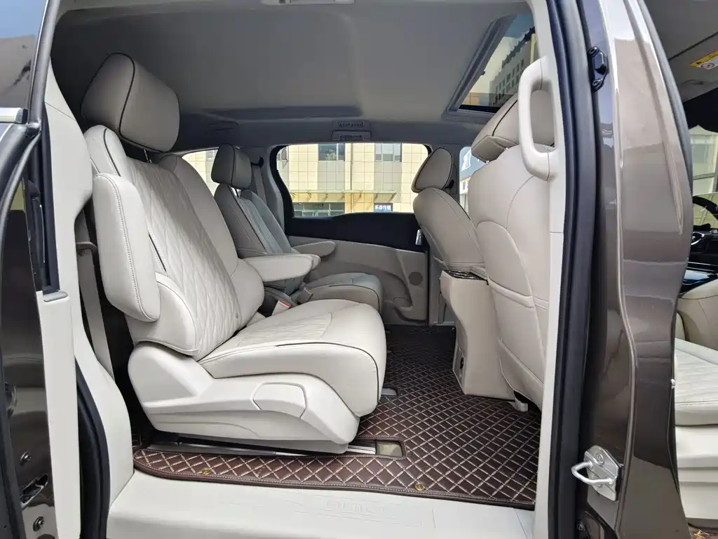 Buick GL8 — миниатюра 17