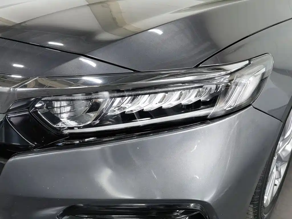 Honda Accord — миниатюра 7
