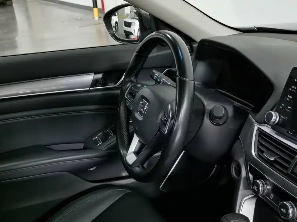Honda Accord — миниатюра 22