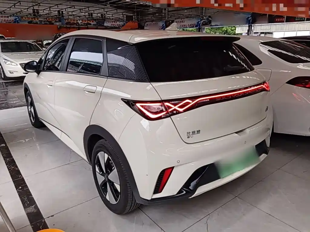 BYD Dolphin — миниатюра 5