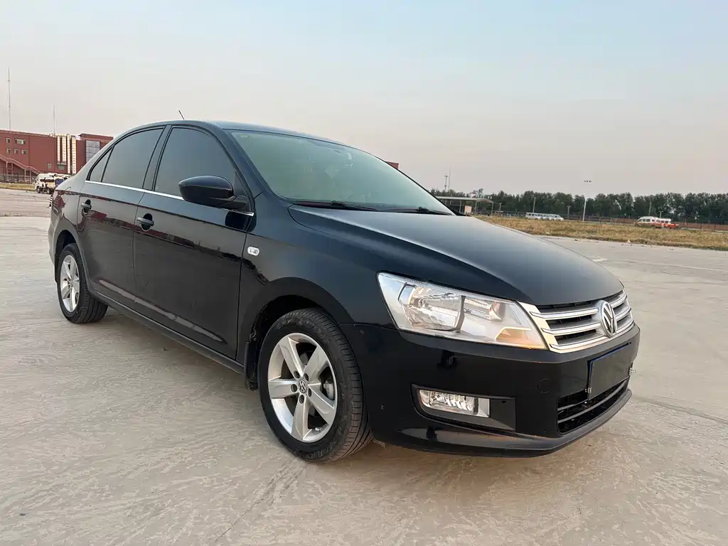 Volkswagen Santana — миниатюра 3