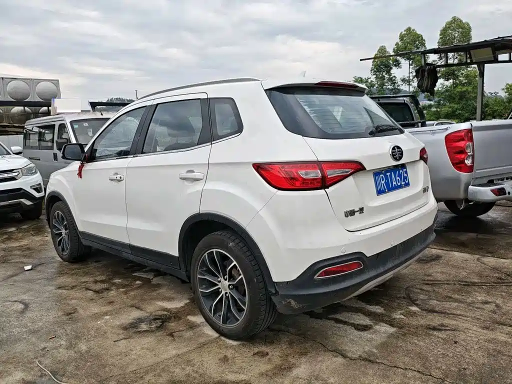 FAW Senya R7 — миниатюра 5