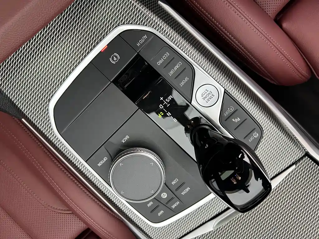 BMW 4 Series — миниатюра 17