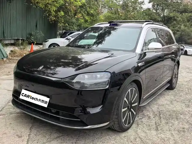 AITO M9