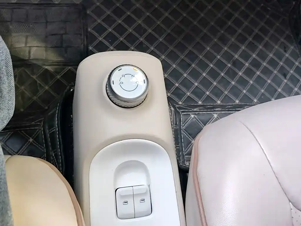 Wuling MINIEV — миниатюра 14