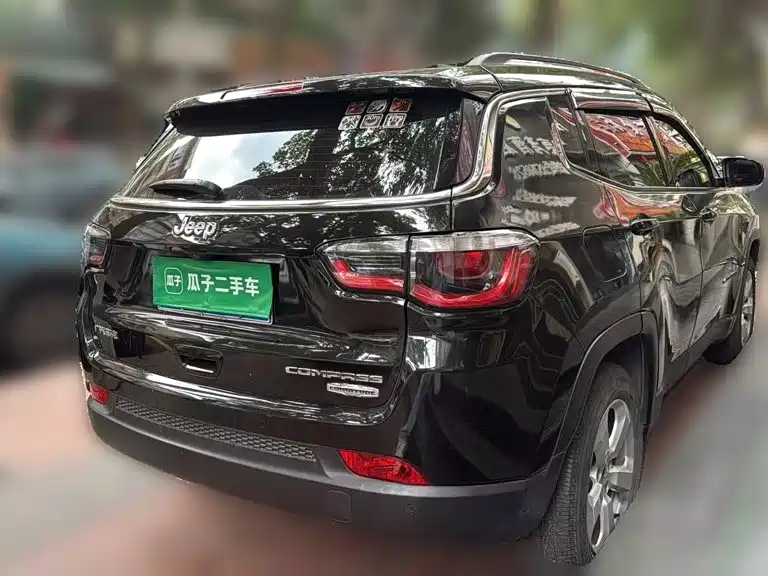 Jeep Compass — миниатюра 6
