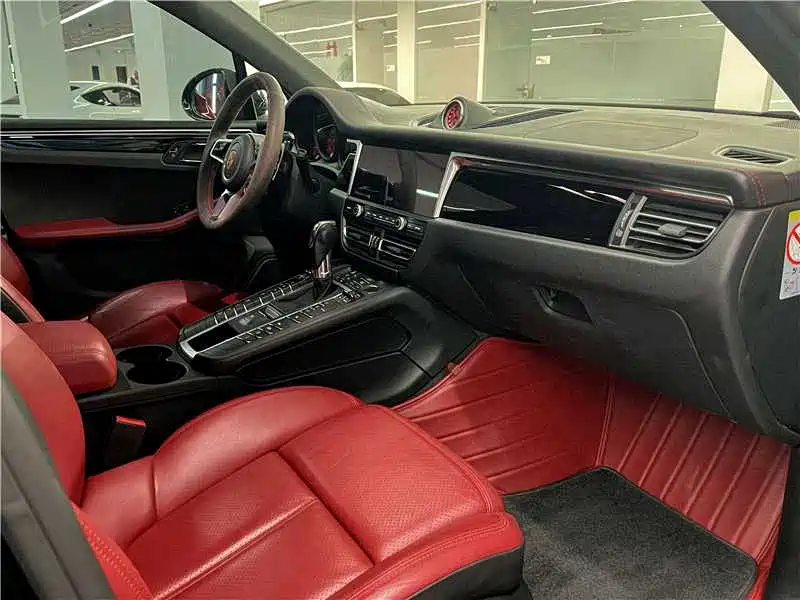 Porsche Macan — миниатюра 7
