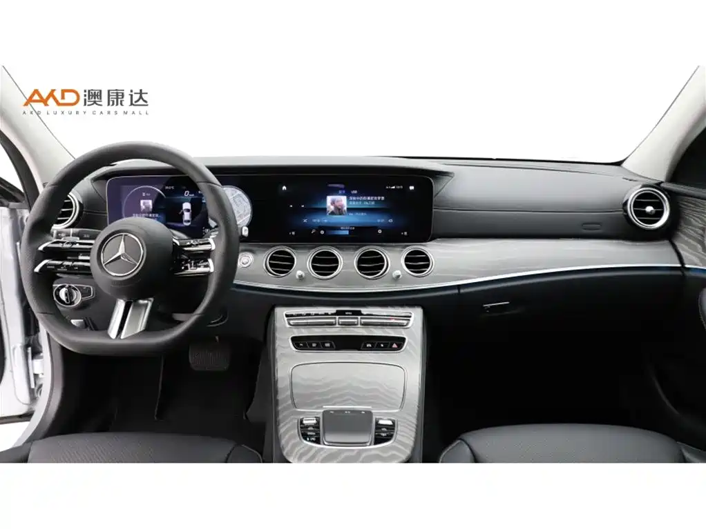 Mercedes-Benz E-Class — миниатюра 5